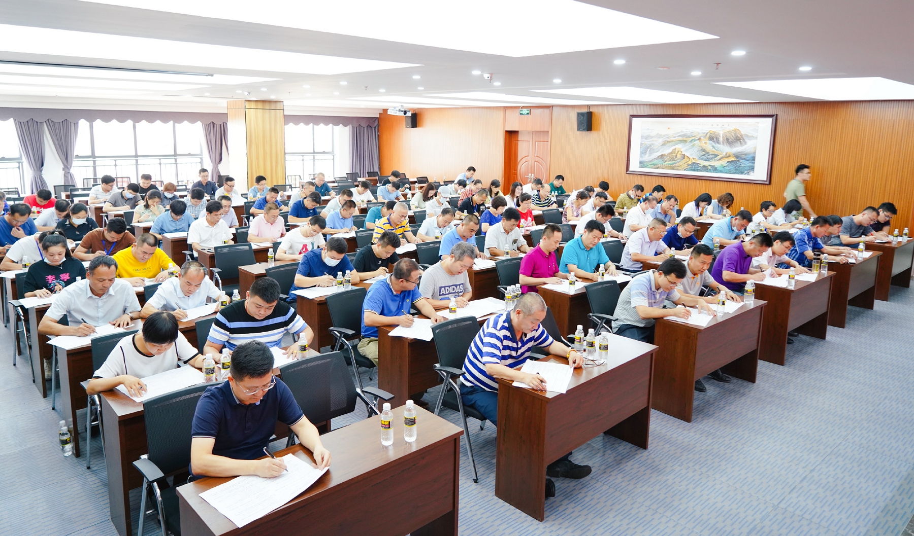 中国·88038威尼斯(股份)有限公司-官方网站